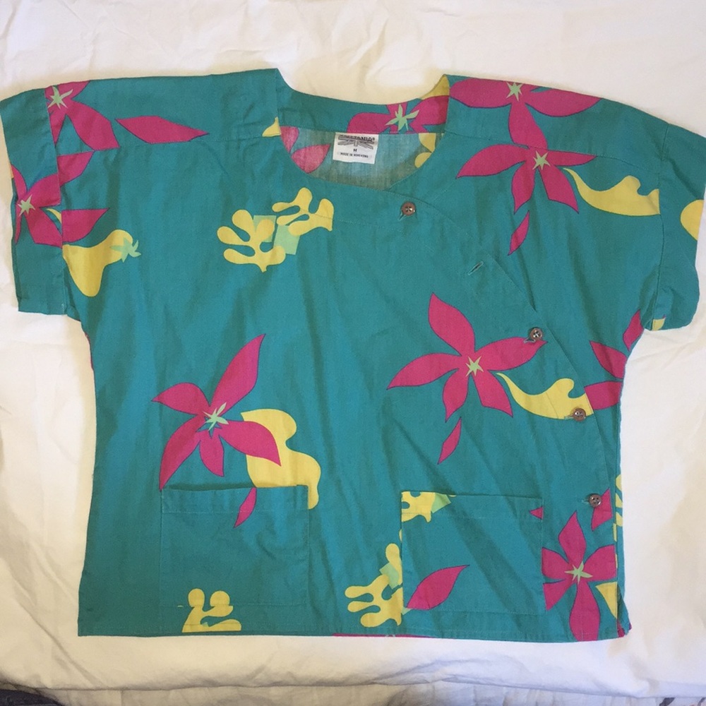 VINTAGE Hawaiian inspired box crop top